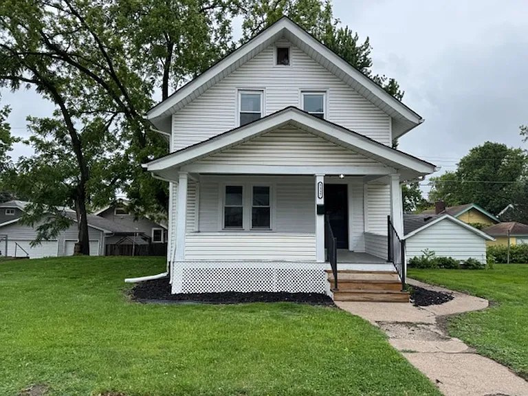 1117 E Colorado