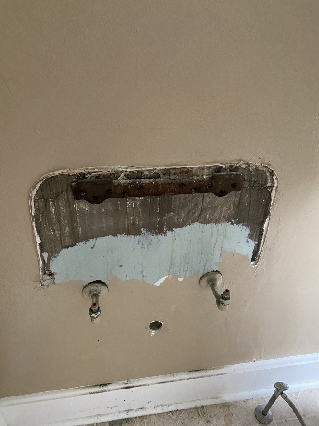 Bath sink — before